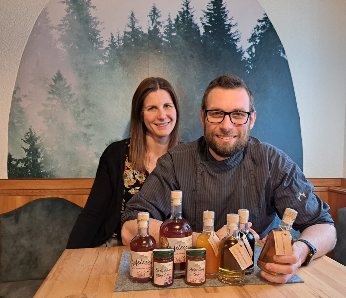 Gregor und Christina mit der eigenen Produktion